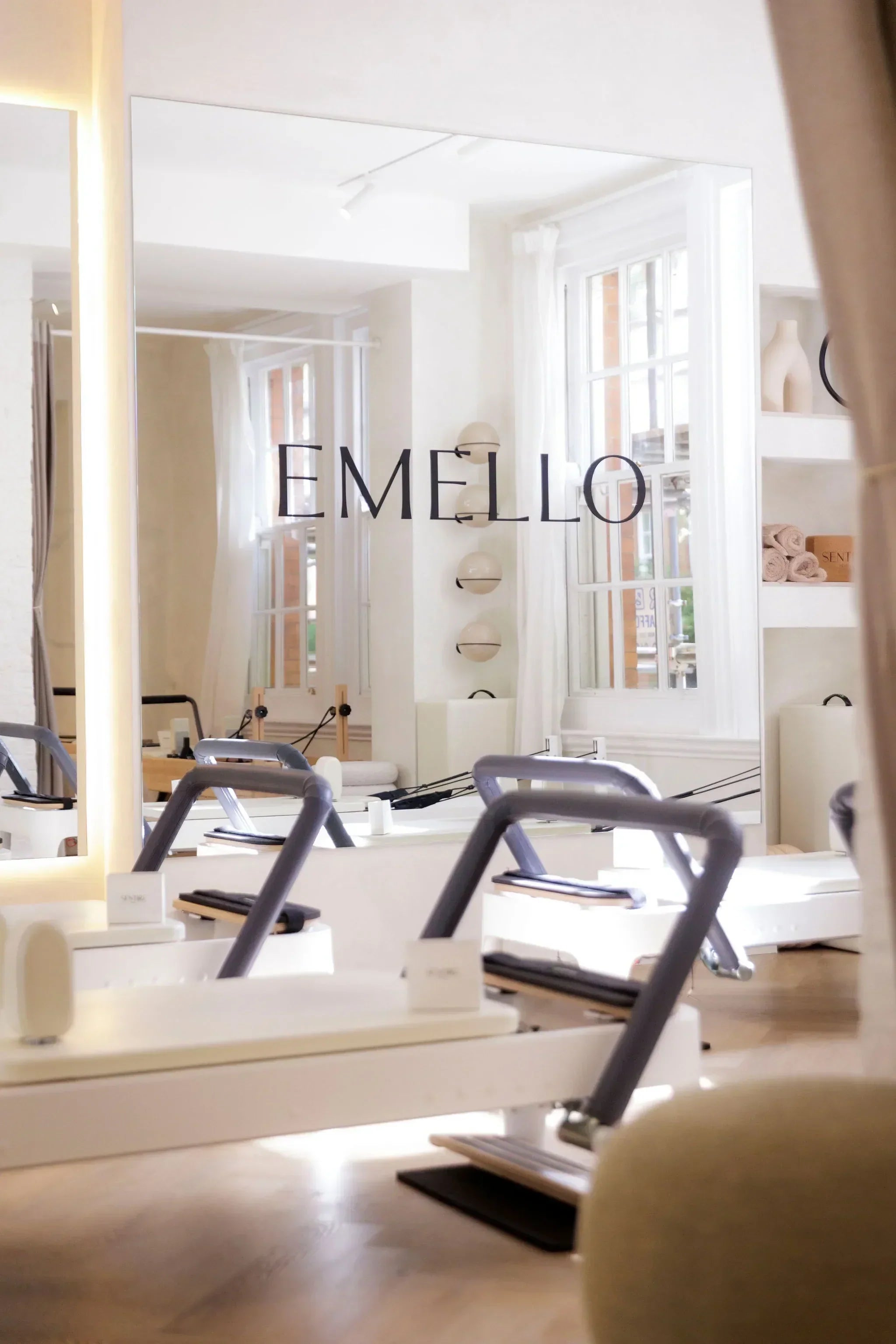Emello in Motion