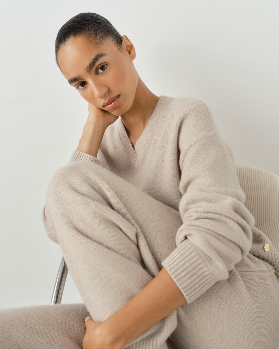 V Neck Sweater in Merino Wool Cashmere