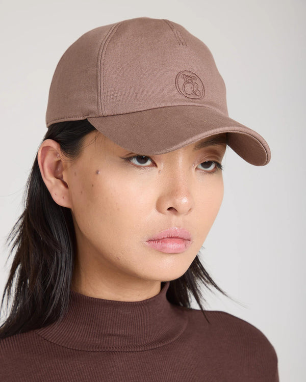Emello Cap in Taupe; crafted in brown brushed cotton elastane twill with 30 mm embroidered signature.